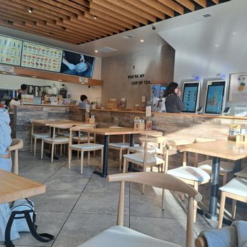 Hello Jasmine - Lincoln Square - Dining room - Bubble Tea Near Me - Chicago, Illinois