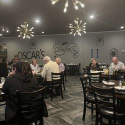 Oscar's II Restaurant & Bar - Dining room
