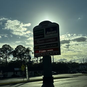Batteries Plus - Battery Plus sign Normandy  Boulevard - Battery Stores Near Me - Jacksonville, Florida