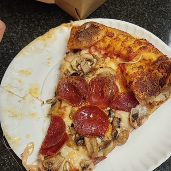 Ernesto's - Pizza Near Me - Boston, Massachusetts