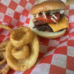 DJ's Diner - Bacon cheeseburger and onion rings