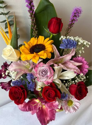 Customized Arrangements For Clients - MILLENNIAL FLORIST
Everything you need in flower arrangements for any occasion. Customized Arrangements For Clients - MILLENNIAL FLORIST
Everything you need in flower arrangements for any occasion.