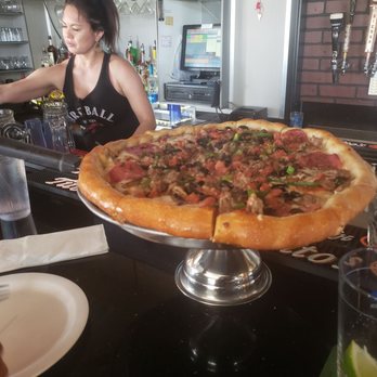 Brick Oven Pizza - This pizza was lit - Pizza Near Me - Kapolei, Hawaii