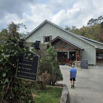 Roaring River Vineyards - Wineries Near Me - Traphill, North Carolina