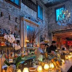 Whisler's - Main bar