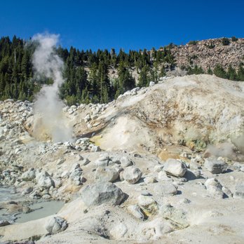 Bumpass Hell Trail - Hiking Near Me