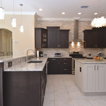 Gilbert Design Build - a kitchen with a center island - Kitchen & Bath Near Me - Lakewood Ranch, Florida Gilbert Design Build - a kitchen with a center island - Kitchen & Bath Near Me - Lakewood Ranch, Florida