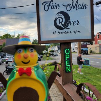 Five Main on the River - Comfort Food Near Me - Woodstock, New Hampshire