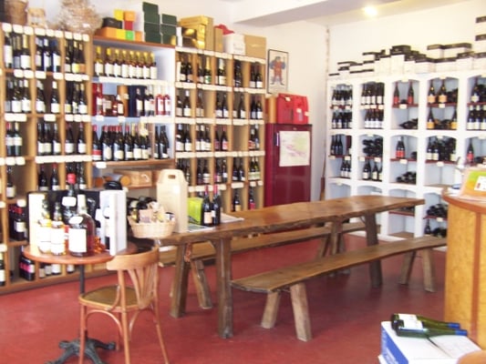 La Cave Voltaire by null