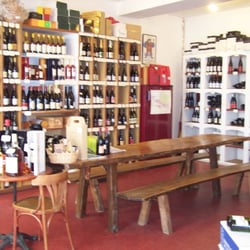 La Cave Voltaire - L'intérieur côté Cave à vins