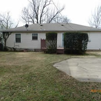 Vicki Berg Property Manager - Call Vicki to discuss your needs in rental property in the Tulsa and Broken Arrow areas. You can call (918) 664-5756 - Property Management Near Me - Tulsa, Oklahoma Vicki Berg Property Manager - Call Vicki to discuss your needs in rental property in the Tulsa and Broken Arrow areas. You can call (918) 664-5756 - Property Management Near Me - Tulsa, Oklahoma