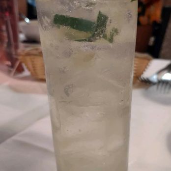 Beef 'N Bottle - Easy Street - vodka and elderflower liqueur - Steakhouses Near Me - Charlotte, North Carolina Beef 'N Bottle - Easy Street - vodka and elderflower liqueur - Steakhouses Near Me - Charlotte, North Carolina