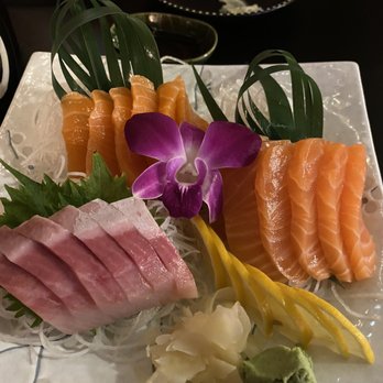 Motto Sushi - Sashimi Yellowtail & Salmon - Sushi Bars Near Me - Denton, Texas Motto Sushi - Sashimi Yellowtail & Salmon - Sushi Bars Near Me - Denton, Texas