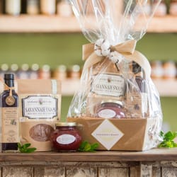 Cheeses & Mary - Give "The Taste of Georgia" Custom designed gift boxes