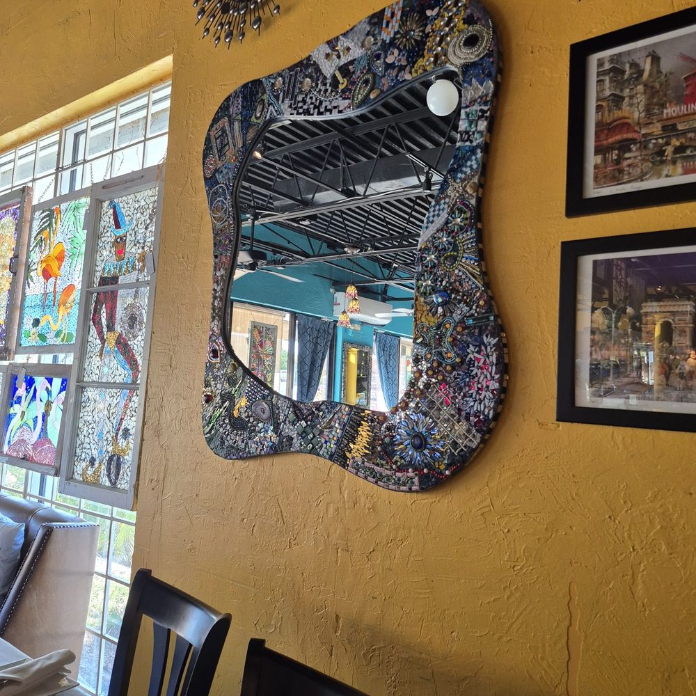 Belle & Maxwell's American /Italian restaurant - Bars Near Me - West Palm Beach, Florida