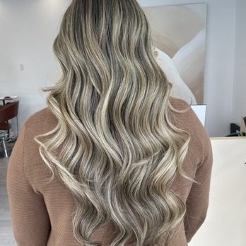 Coiffure Utopia - Hair Salons Near Me - Montreal, Quebec