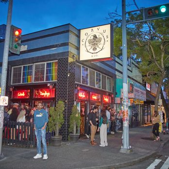 Corvus & Company - Cocktail Bars Near Me - Seattle, Washington