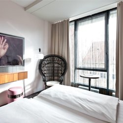 Courtyard by Marriott Munich City Center - Guest room