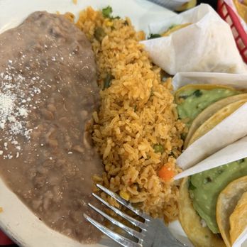 El Toro Coatzingo - Taco platter - Mexican Near Me - Camp Hill, Pennsylvania