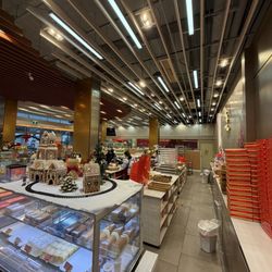 Kam Do Bakery - 金都餅店 - Parker Place
