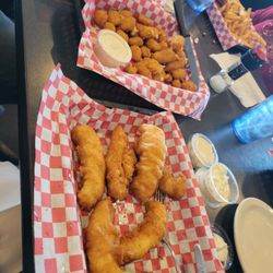 Beetles Bar & Grill - WALLEYE fingers. I miss these. So good