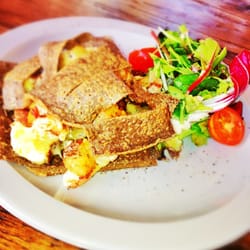 The Montagnarde (Bacon, Raclette Cheeee, and Potatoes)