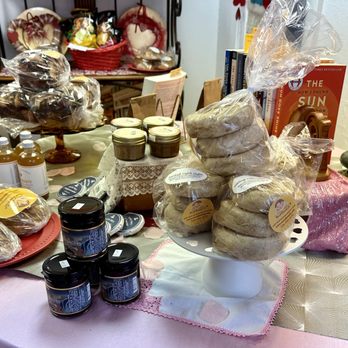 Novel Breads - Table of breads, other foods, books, and decor - Bakeries Near Me - Mars, Pennsylvania Novel Breads - Table of breads, other foods, books, and decor - Bakeries Near Me - Mars, Pennsylvania