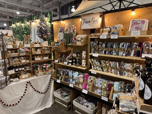 Broadway Pier/Port Pavilion by null