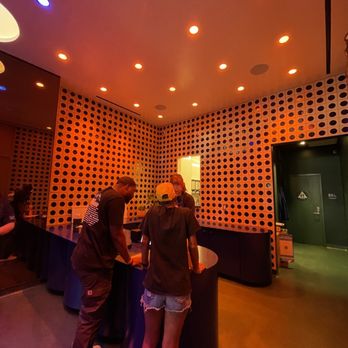 Jellyman - Interior, small cannot sit - Bubble Tea Near Me - Los Angeles, California