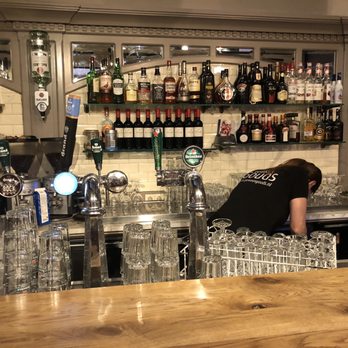 Restaurant Gewoon Gouds - The bar - Breakfast & Brunch Near Me - Gouda, ZH