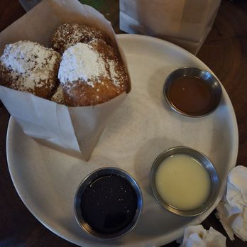 Hideaway - American Near Me - San Diego, California