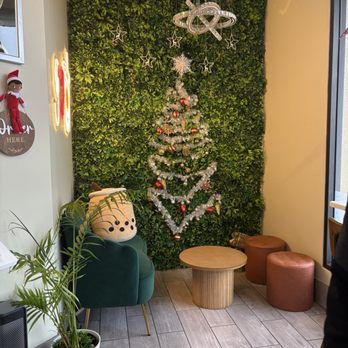 Ding Cafe - Coffee & Tea Near Me - Rockville, Maryland