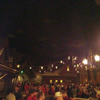 Frozen Ever After - In que for Frozen ride at Disney's EPCOT - Amusement Parks Near Me - Orlando, Florida