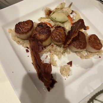Jack's Place Restaurant & Lounge - Sea scallops - American Near Me - Orlando, Florida Jack's Place Restaurant & Lounge - Sea scallops - American Near Me - Orlando, Florida
