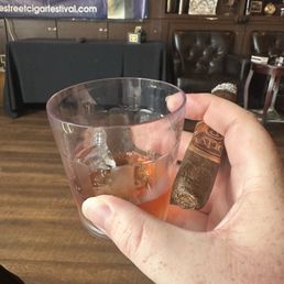 Uncle Nearest Rye Whisky (Frank style) Uncle Nearest Rye Whisky (Frank style)