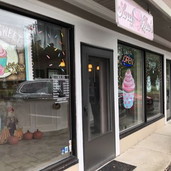 Sweet Mia's - Desserts Near Me - Plantsville, Connecticut Sweet Mia's - Desserts Near Me - Plantsville, Connecticut