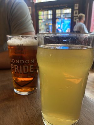 Crown & Anchor by null