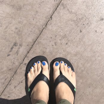Polish Spa Lounge - I never post my pedis, but this was noteworthy:-) - Nail Salons Near Me - Albuquerque, New Mexico