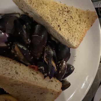 Green Turtle Inn - Sauteed Black Mussels - Seafood Near Me - Islamorada, Florida