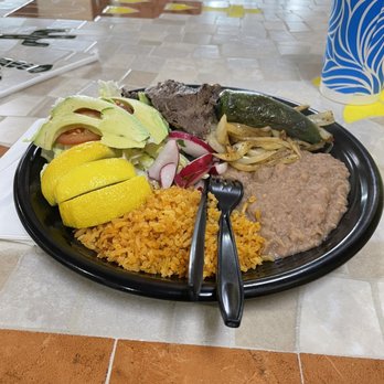 Taqueria Poncitlan #2 - carne asada plate - Tacos Near Me - San Dimas, California Taqueria Poncitlan #2 - carne asada plate - Tacos Near Me - San Dimas, California