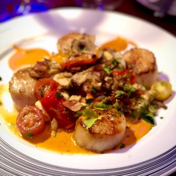 Redwood Cafe - Day Boat Scallops - New American Near Me - Modesto, California Redwood Cafe - Day Boat Scallops - New American Near Me - Modesto, California