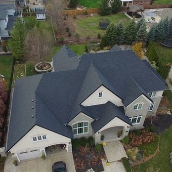Gateway Exteriors - GAF Timberline HDz - Charcoal - Roofing Near Me - Hamilton, Ontario Gateway Exteriors - GAF Timberline HDz - Charcoal - Roofing Near Me - Hamilton, Ontario