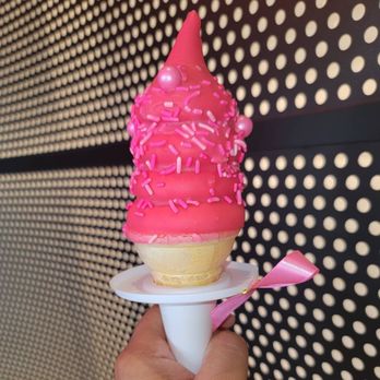 Mister Dips - Think Pink - Wine Bars Near Me - New York, New York