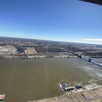 Gateway Arch - Looking East - Landmarks & Historical Buildings Near Me - Saint Louis, Missouri