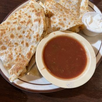 Four Star Family Restaurant - Chicken quesadilla - American Near Me - Peru, Illinois Four Star Family Restaurant - Chicken quesadilla - American Near Me - Peru, Illinois