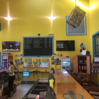 Islamorada Brewery & Distillery - Tasting Room - Breweries Near Me - Fort Pierce, Florida