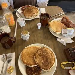 Nancy's Cafe - Breakfast at Nancy's