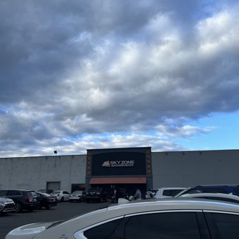 Sky Zone Trampoline Park - Trampoline Parks Near Me - Philadelphia, Pennsylvania Sky Zone Trampoline Park - Trampoline Parks Near Me - Philadelphia, Pennsylvania
