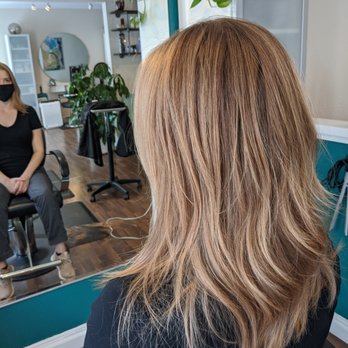 Unity Salon - Textured cut on very thick hair (Desiree) - Hair Stylists Near Me - San Francisco, California