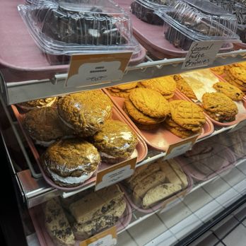 Sweet Jill's Bakery - Pastry options - Bakeries Near Me - Long Beach, California Sweet Jill's Bakery - Pastry options - Bakeries Near Me - Long Beach, California